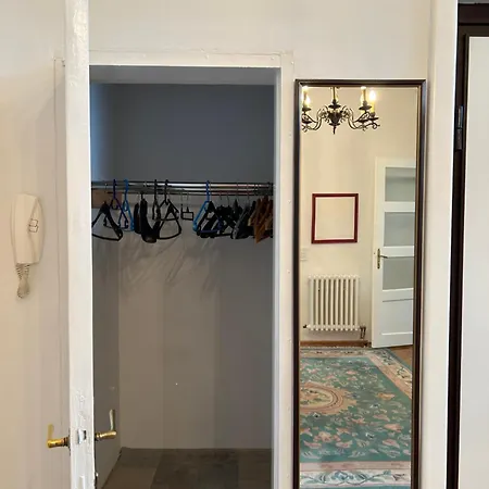 Diamond Center Apartment