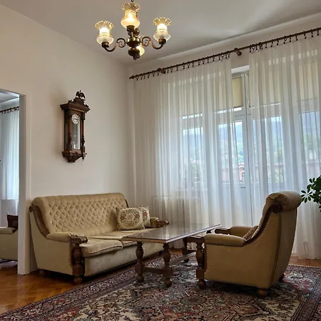 Diamond Center Apartment *